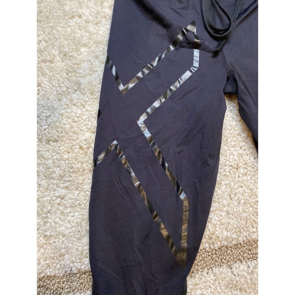 2XU Compression shorts - Picture 3 of 6